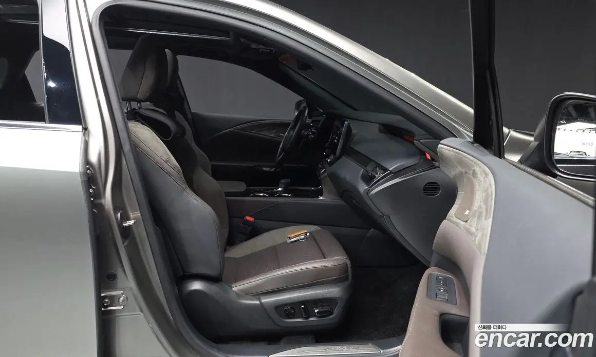 Lexus RX 2023 2.5 автомат (гидро), фото 17