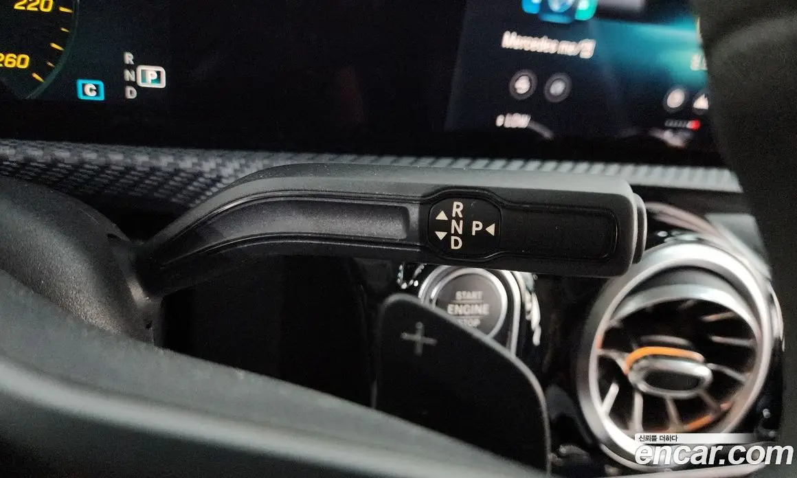 Mercedes-Benz A-Class 2019 2.0 автомат (гидро), фото 12 Mercedes-Benz A-Class 2019 2.0 автомат (гидро), фото 12