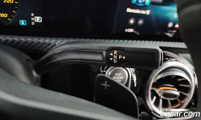 Mercedes-Benz A-Class 2019 2.0 автомат (гидро), миниатюра 12