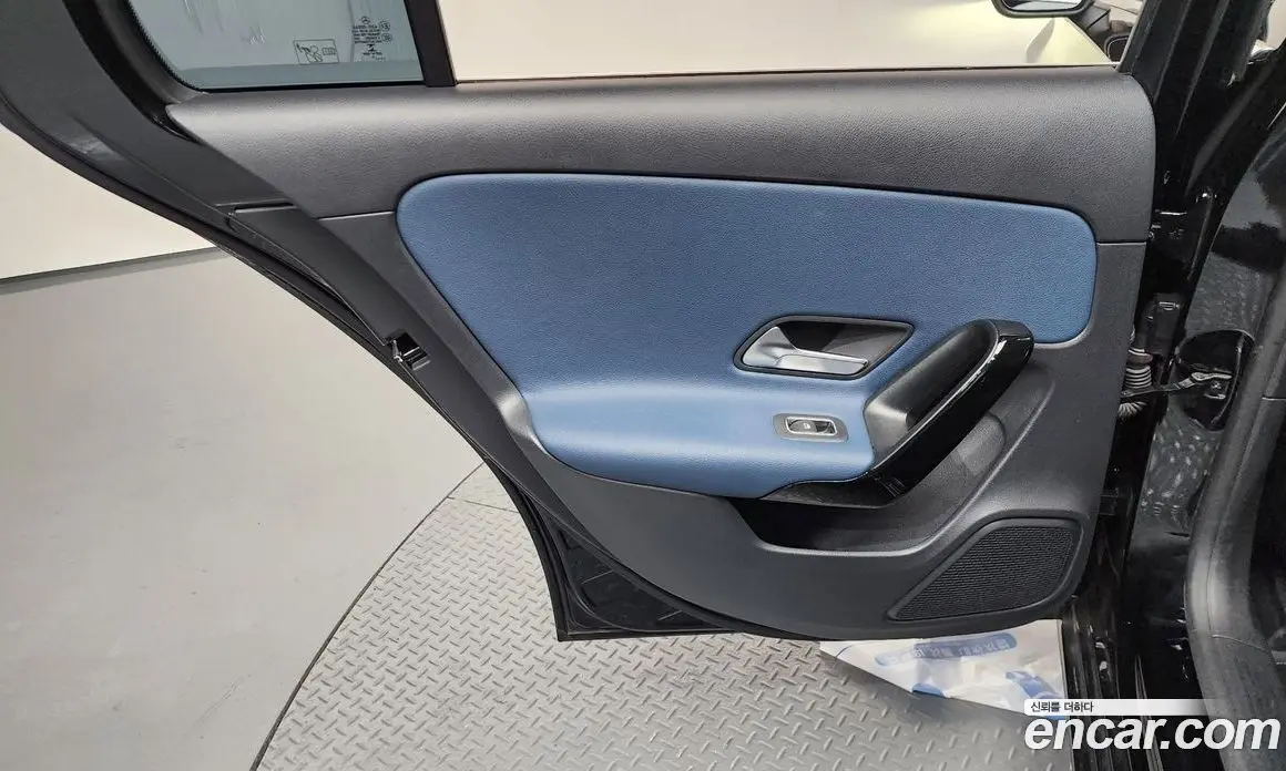 Mercedes-Benz A-Class 2019 2.0 автомат (гидро), фото 15 Mercedes-Benz A-Class 2019 2.0 автомат (гидро), фото 15