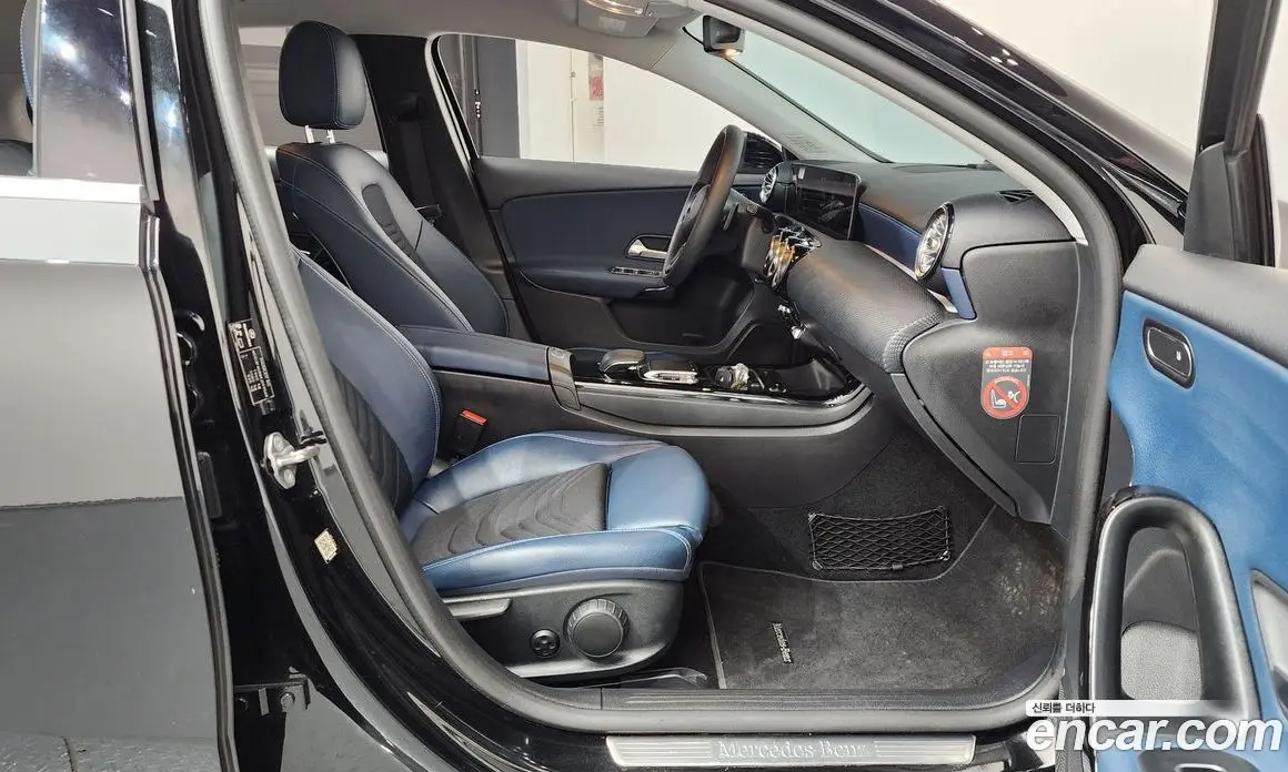 Mercedes-Benz A-Class 2019 2.0 автомат (гидро), фото 16 Mercedes-Benz A-Class 2019 2.0 автомат (гидро), фото 16