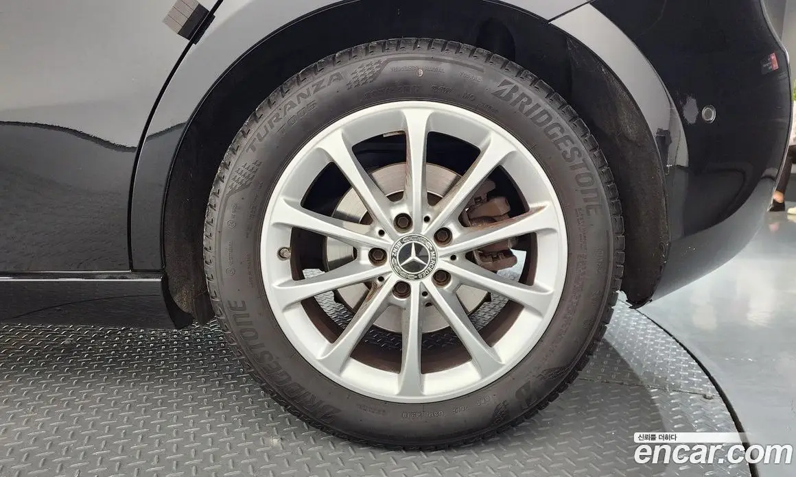 Mercedes-Benz A-Class 2019 2.0 автомат (гидро), фото 7 Mercedes-Benz A-Class 2019 2.0 автомат (гидро), фото 7