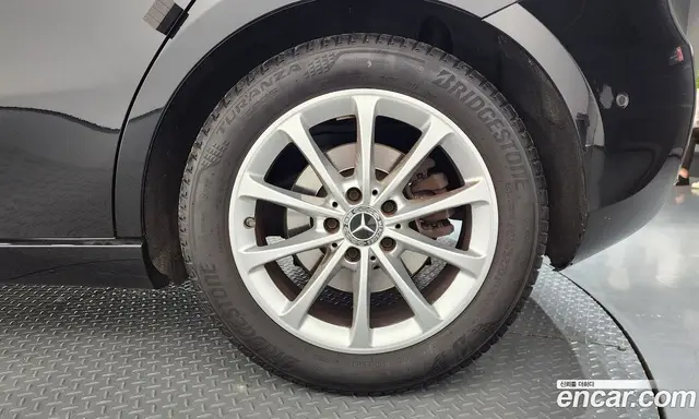 Mercedes-Benz A-Class 2019 2.0 автомат (гидро), миниатюра 7 Mercedes-Benz A-Class 2019 2.0 автомат (гидро), миниатюра 7