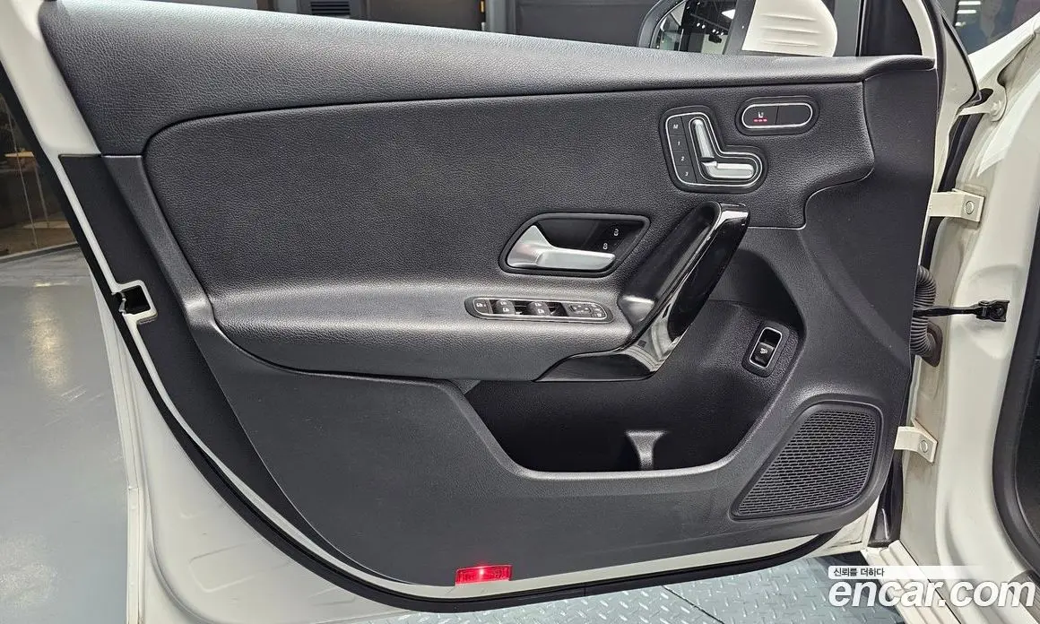 Mercedes-Benz A-Class 2020 2.0 автомат (гидро), фото 14