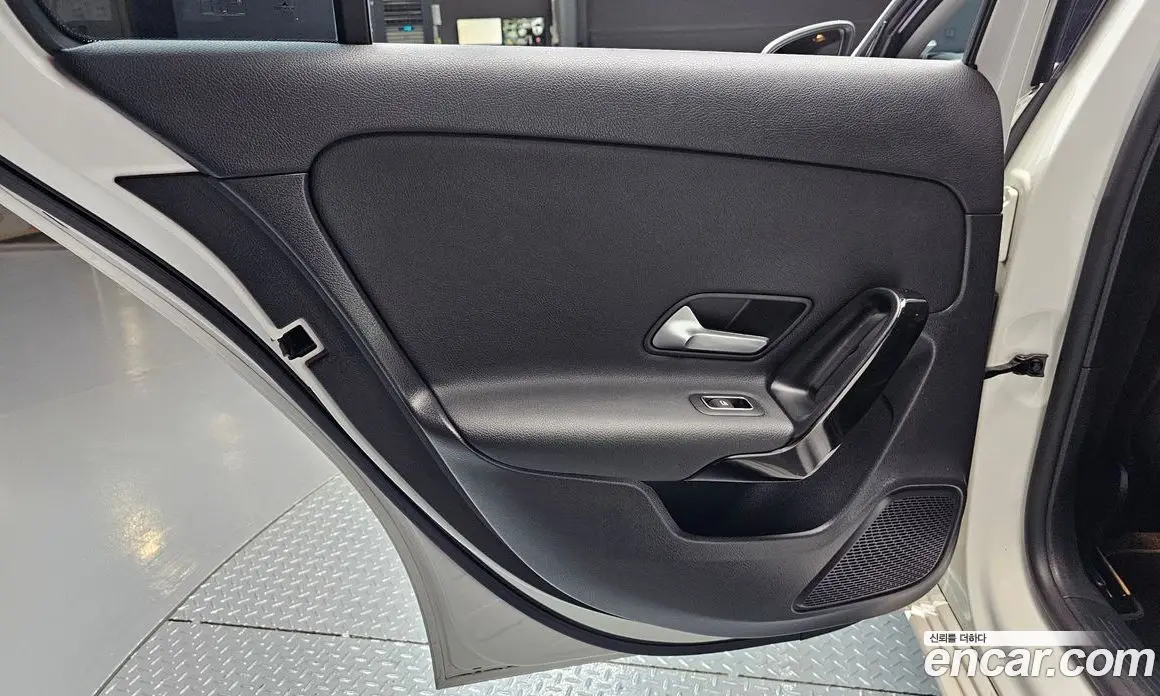 Mercedes-Benz A-Class 2020 2.0 автомат (гидро), фото 15