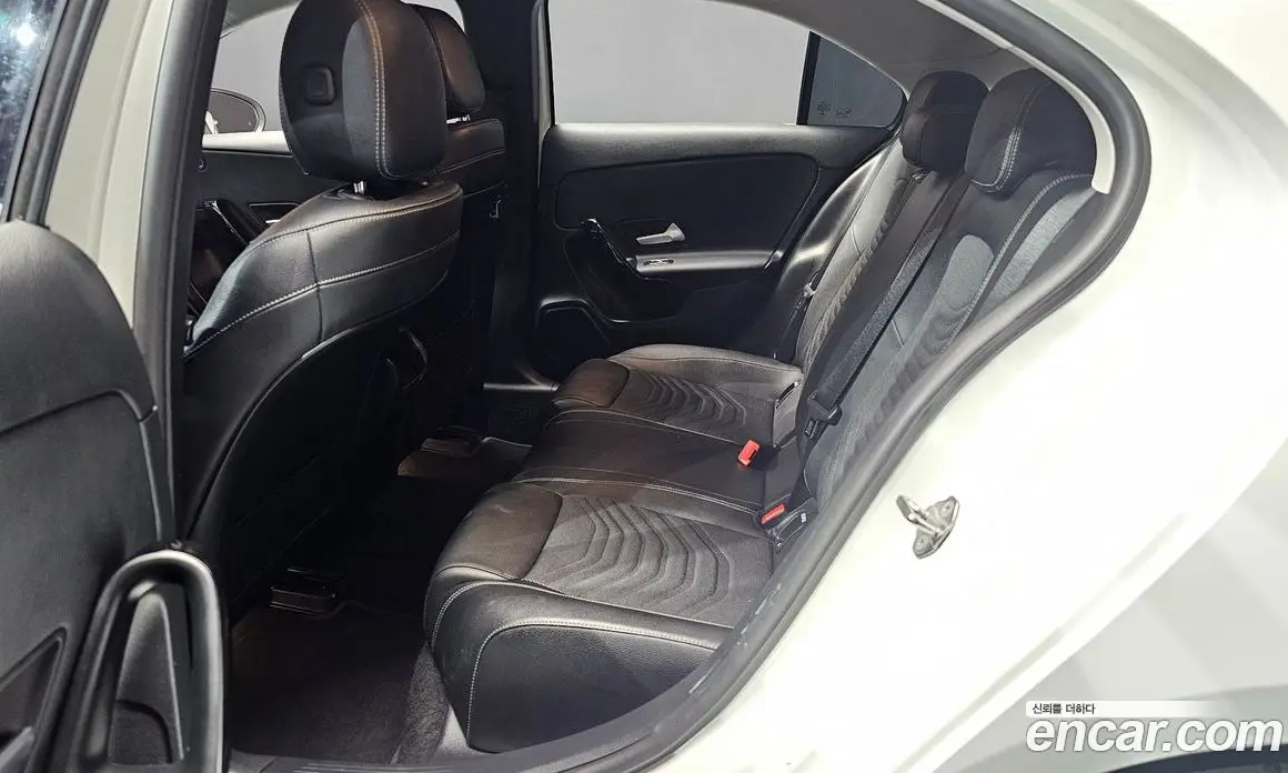 Mercedes-Benz A-Class 2020 2.0 автомат (гидро), фото 18