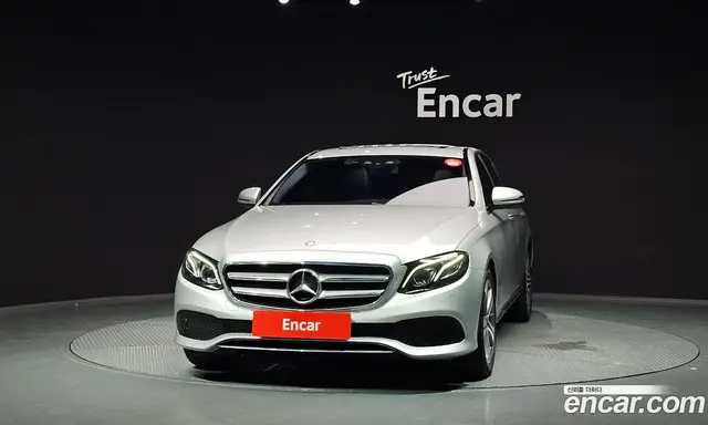 Mercedes-Benz E-Class 2017 1.9 автомат (гидро), миниатюра 3