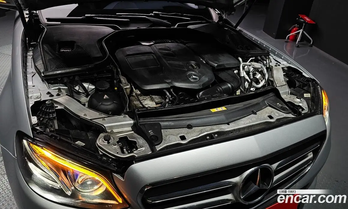 Mercedes-Benz E-Class 2017 1.9 автомат (гидро), фото 6