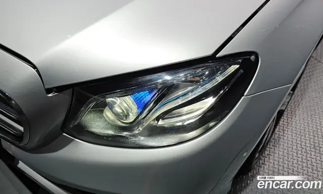 Mercedes-Benz E-Class 2017 1.9 автомат (гидро), миниатюра 8