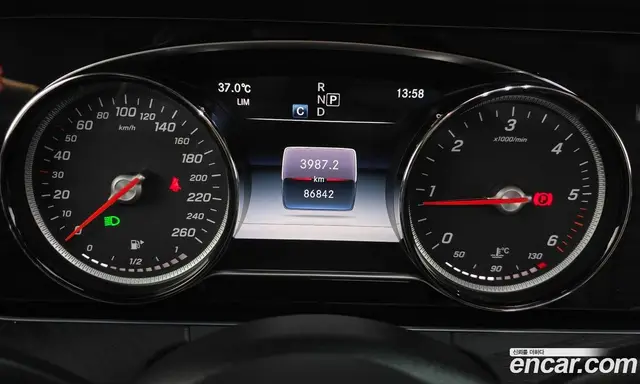 Mercedes-Benz E-Class 2018 1.9 автомат (гидро), миниатюра 11