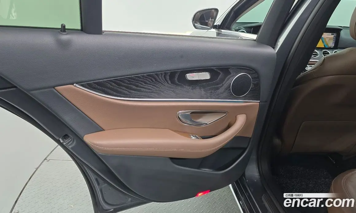 Mercedes-Benz E-Class 2018 1.9 автомат (гидро), фото 15