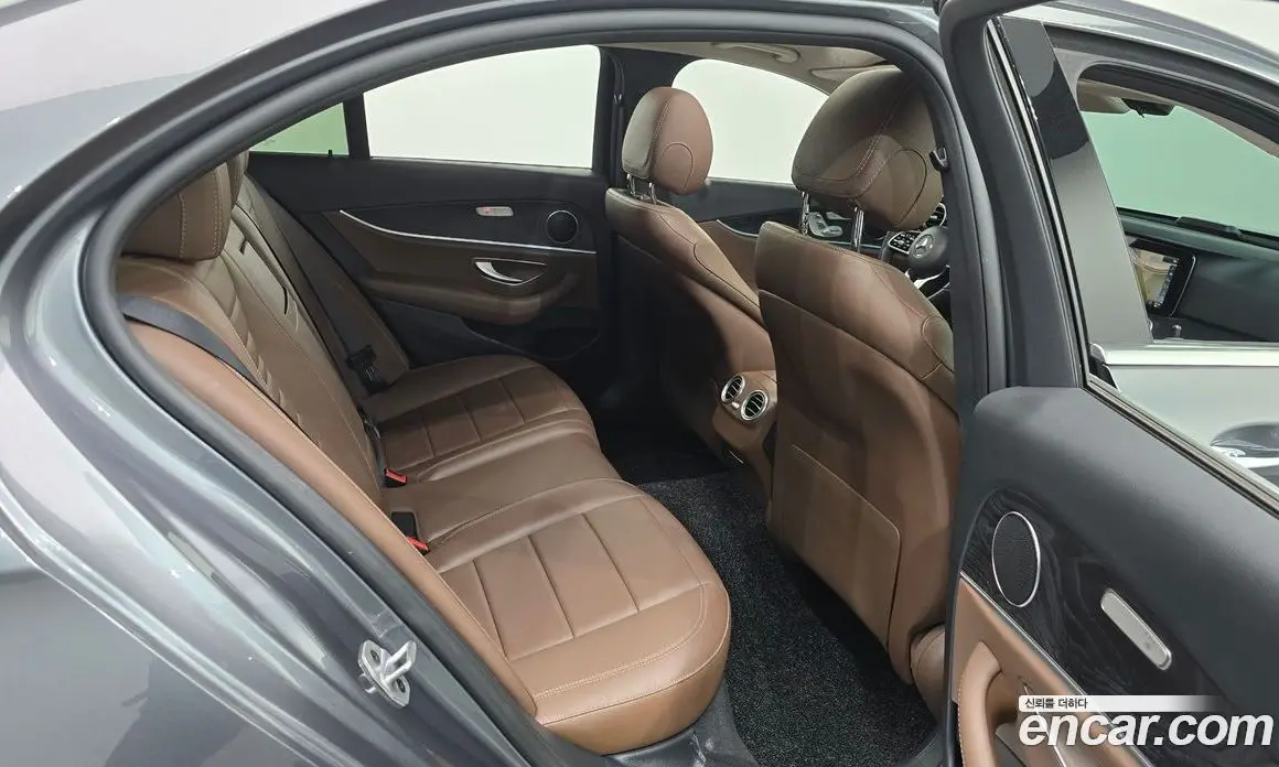 Mercedes-Benz E-Class 2018 1.9 автомат (гидро), фото 17