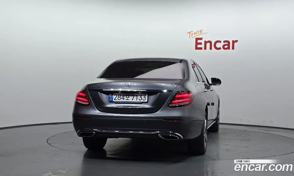 Mercedes-Benz E-Class 2018 1.9 автомат (гидро), фото 4