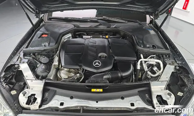 Mercedes-Benz E-Class 2018 1.9 автомат (гидро), миниатюра 6