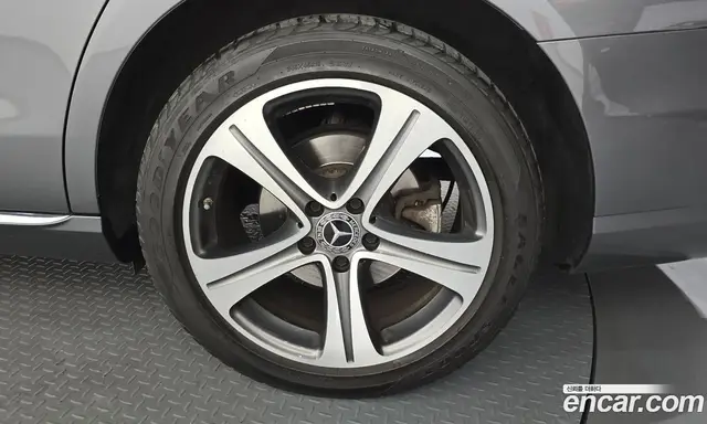 Mercedes-Benz E-Class 2018 1.9 автомат (гидро), миниатюра 7