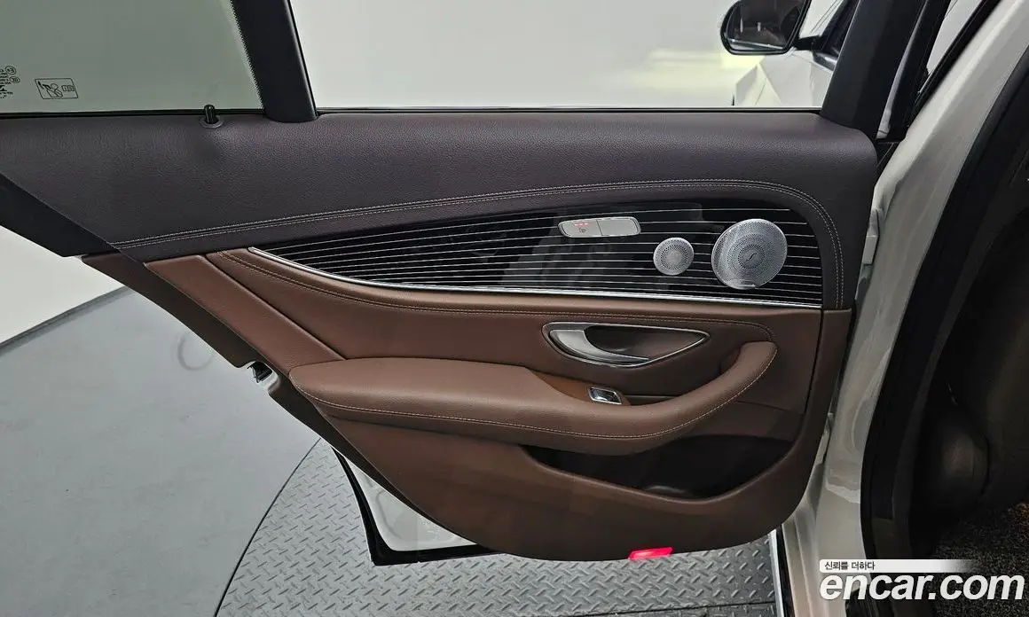 Mercedes-Benz E-Class 2020 3.0 автомат (гидро), фото 15 Mercedes-Benz E-Class 2020 3.0 автомат (гидро), фото 15
