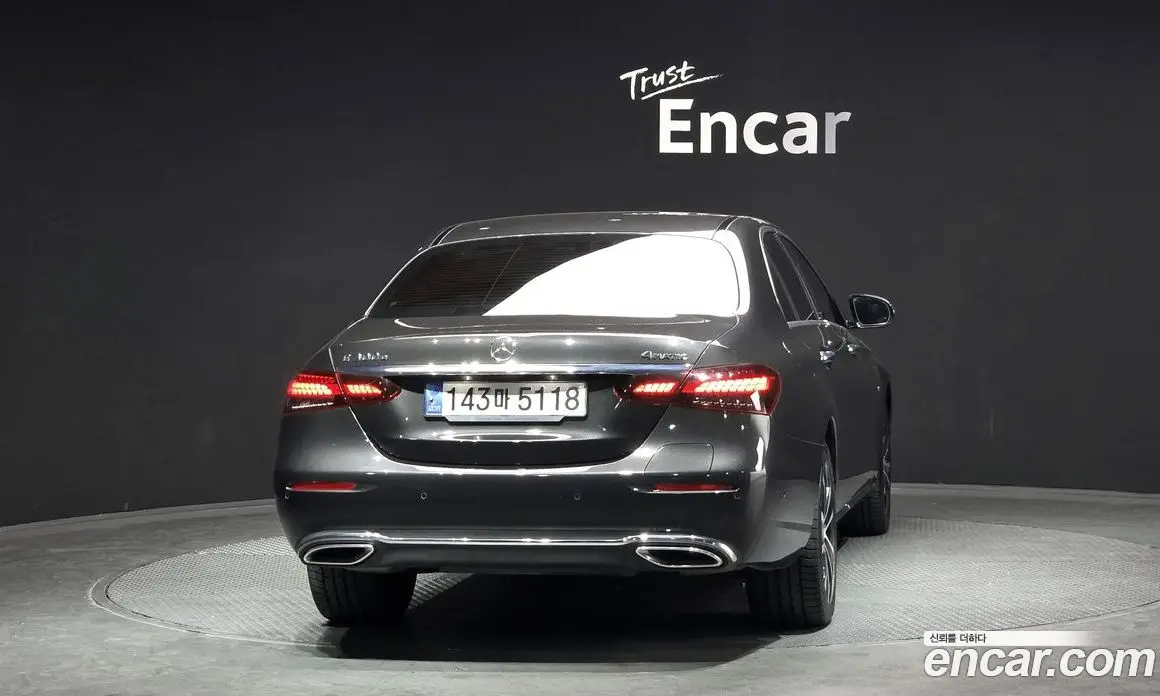 Mercedes-Benz E-Class 2021 2.0 автомат (гидро), фото 4