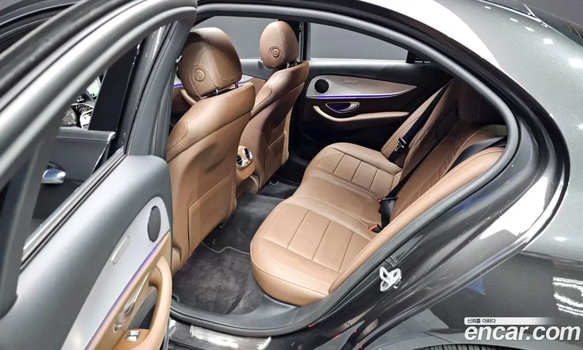 Mercedes-Benz E-Class 2021 2.0 автомат (гидро), фото 17
