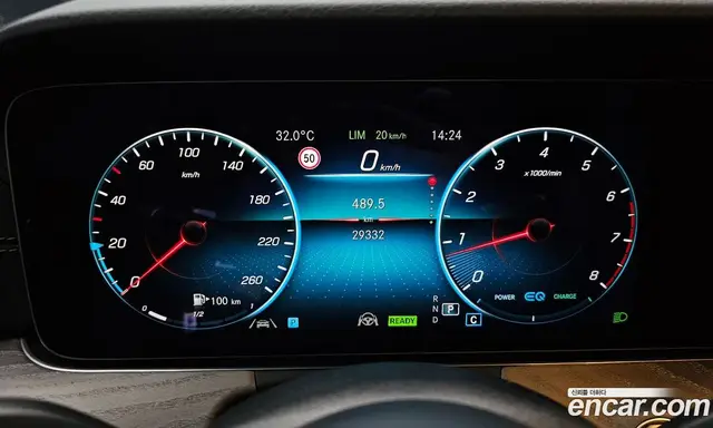 Mercedes-Benz E-Class 2022 2.0 автомат (гидро), миниатюра 11