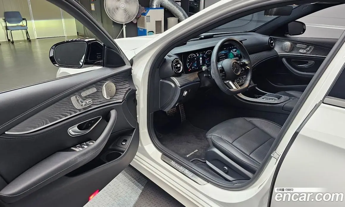 Mercedes-Benz E-Class 2022 2.0 автомат (гидро), фото 13