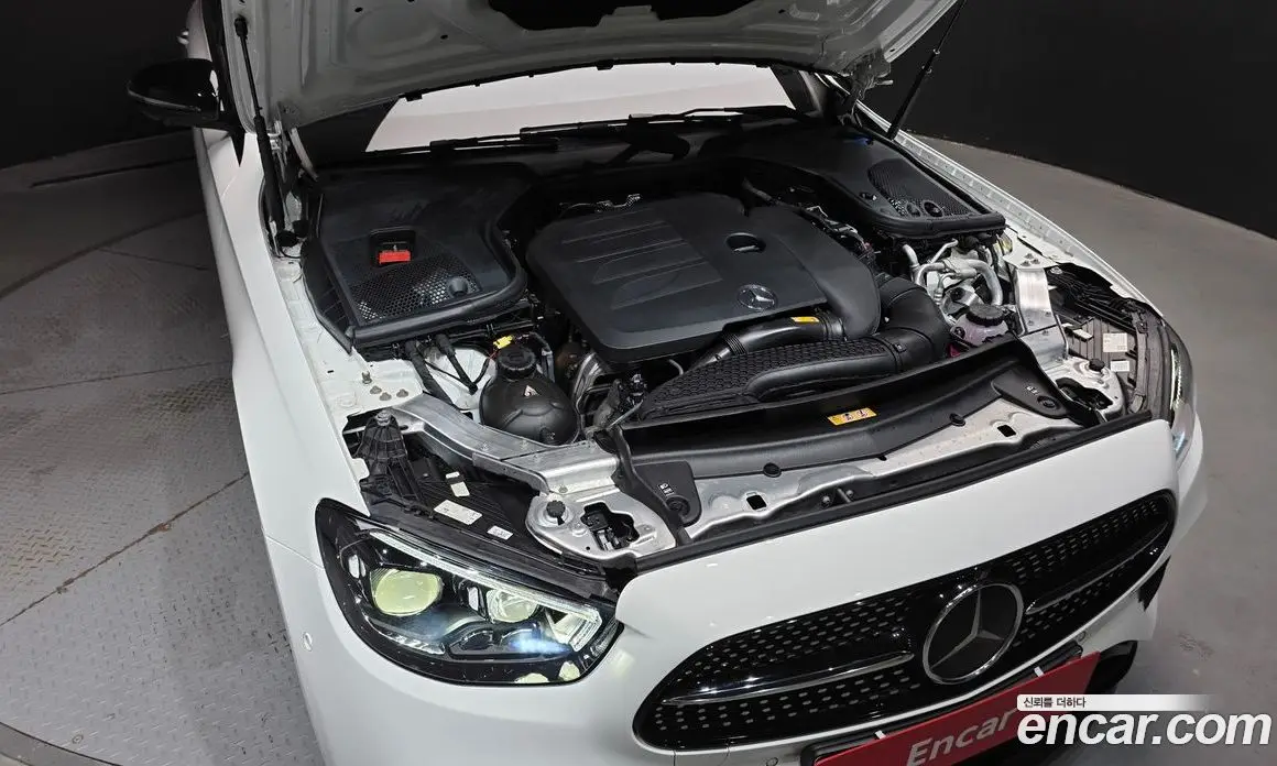 Mercedes-Benz E-Class 2022 2.0 автомат (гидро), фото 6
