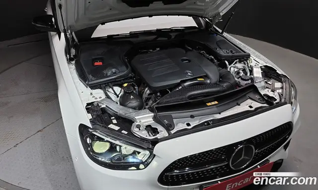 Mercedes-Benz E-Class 2022 2.0 автомат (гидро), миниатюра 6