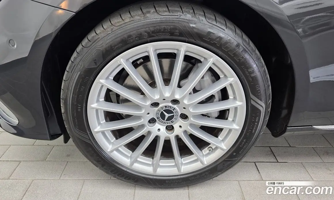 Mercedes-Benz E-Class 2023 2.0 автомат (гидро), фото 5