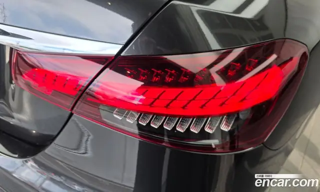 Mercedes-Benz E-Class 2023 2.0 автомат (гидро), миниатюра 9