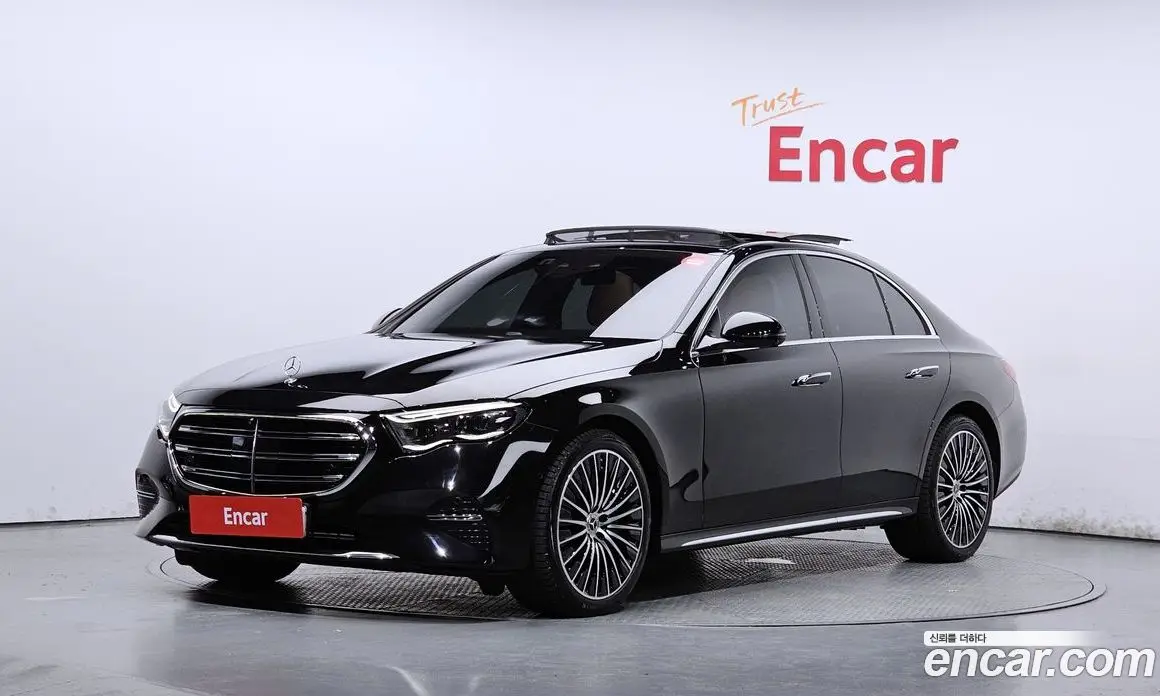 Mercedes-Benz E-Class 2024 3.0 автомат (гидро), фото 1 Mercedes-Benz E-Class 2024 3.0 автомат (гидро), фото 1