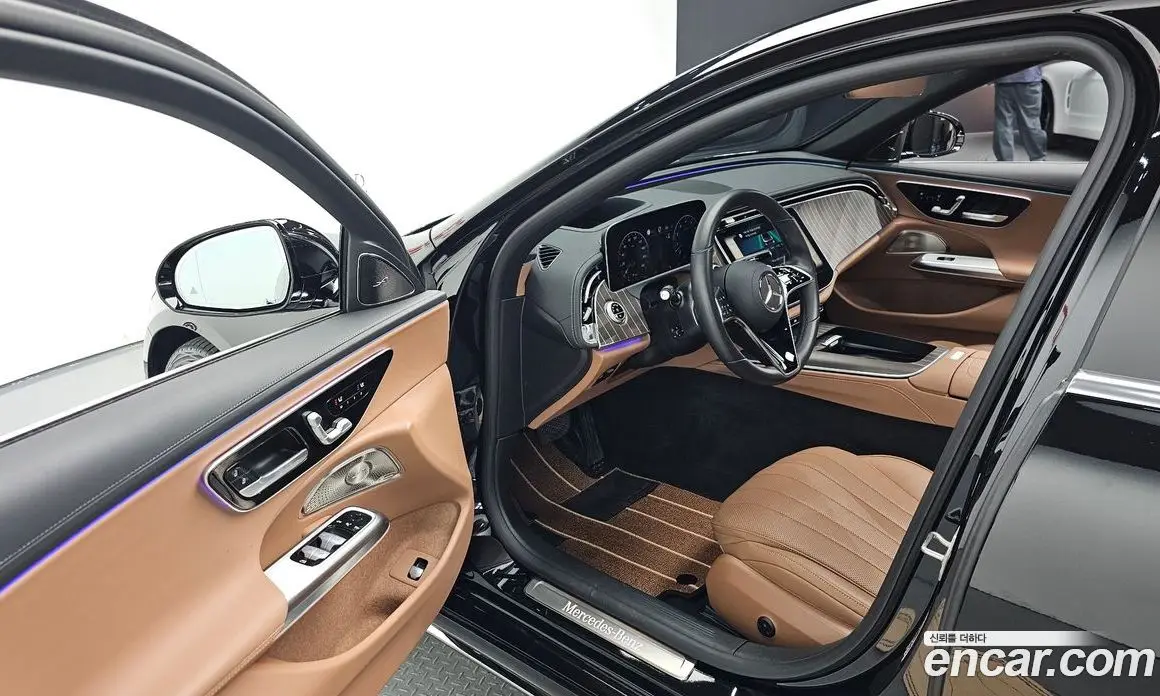 Mercedes-Benz E-Class 2024 3.0 автомат (гидро), фото 13 Mercedes-Benz E-Class 2024 3.0 автомат (гидро), фото 13