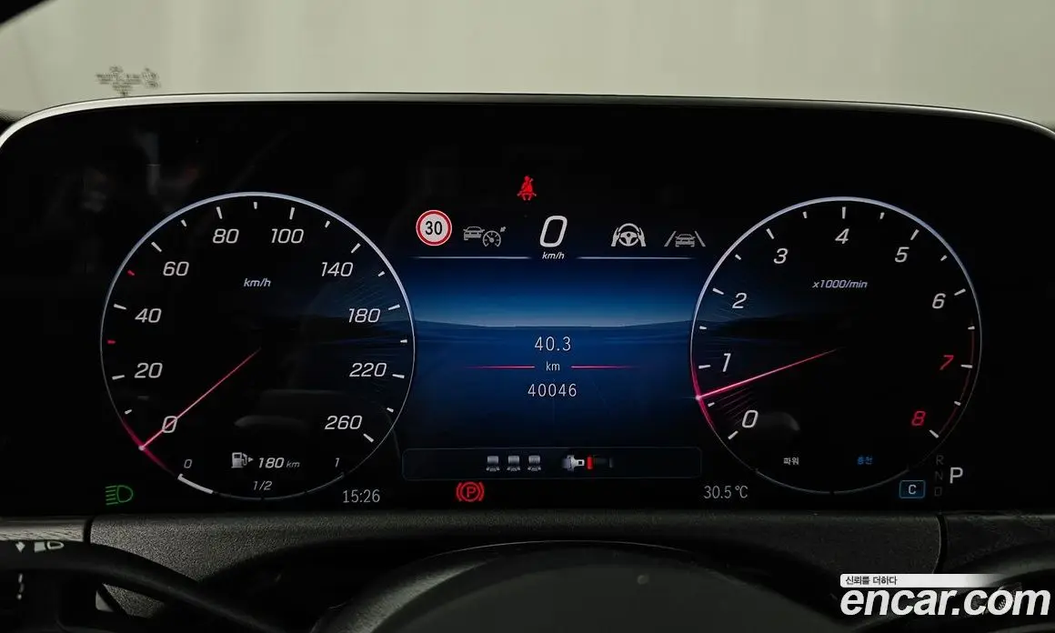 Mercedes-Benz E-Class 2025 2.0 автомат (гидро), фото 11