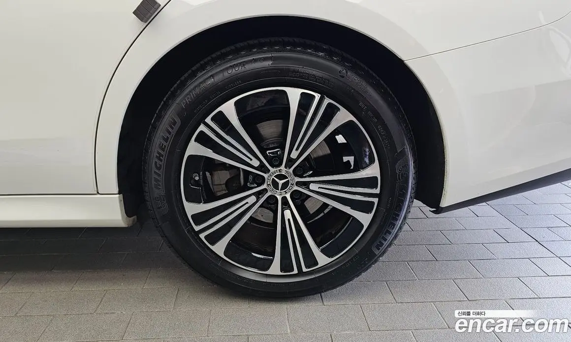 Mercedes-Benz E-Class 2025 2.0 автомат (гидро), фото 7
