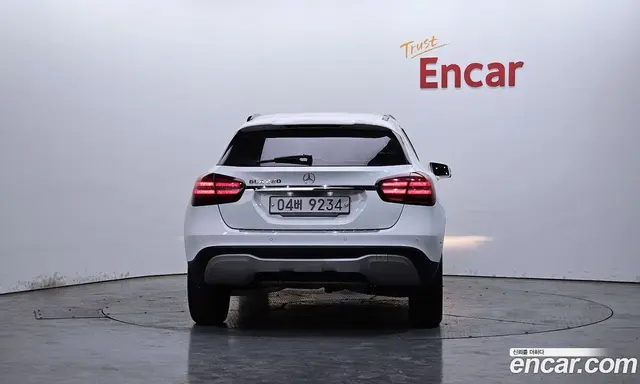 Mercedes-Benz GLA-Class 2018 2.0 автомат (гидро), миниатюра 3 Mercedes-Benz GLA-Class 2018 2.0 автомат (гидро), миниатюра 3