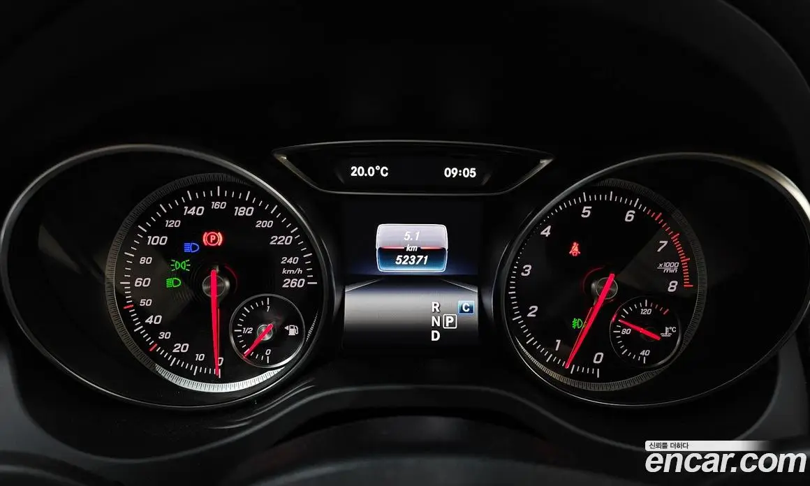Mercedes-Benz GLA-Class 2018 2.0 автомат (гидро), фото 10 Mercedes-Benz GLA-Class 2018 2.0 автомат (гидро), фото 10