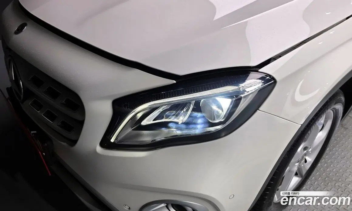 Mercedes-Benz GLA-Class 2019 2.0 автомат (гидро), фото 8 Mercedes-Benz GLA-Class 2019 2.0 автомат (гидро), фото 8
