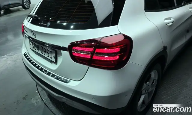 Mercedes-Benz GLA-Class 2019 2.0 автомат (гидро), миниатюра 9 Mercedes-Benz GLA-Class 2019 2.0 автомат (гидро), миниатюра 9