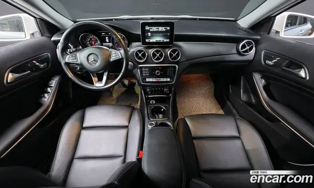 Mercedes-Benz GLA-Class 2019 2.0 автомат (гидро), миниатюра 10 Mercedes-Benz GLA-Class 2019 2.0 автомат (гидро), миниатюра 10