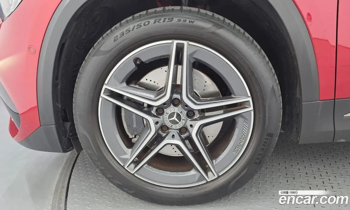 Mercedes-Benz GLA-Class 2020 2.0 автомат (гидро), фото 5