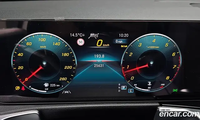 Mercedes-Benz GLB-Class 2023 2.0 автомат (гидро), миниатюра 11