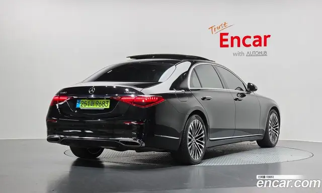 Mercedes-Benz S-Class 2021 4.0 автомат (гидро), миниатюра 2
