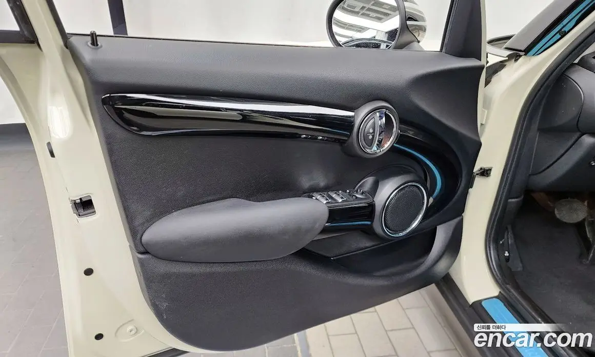 Mini Cooper 2019 2.0 автомат (гидро), фото 14 Mini Cooper 2019 2.0 автомат (гидро), фото 14
