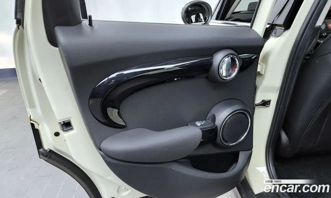 Mini Cooper 2019 2.0 автомат (гидро), фото 15 Mini Cooper 2019 2.0 автомат (гидро), фото 15