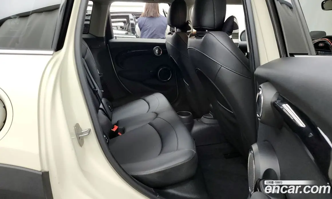 Mini Cooper 2019 2.0 автомат (гидро), фото 18 Mini Cooper 2019 2.0 автомат (гидро), фото 18