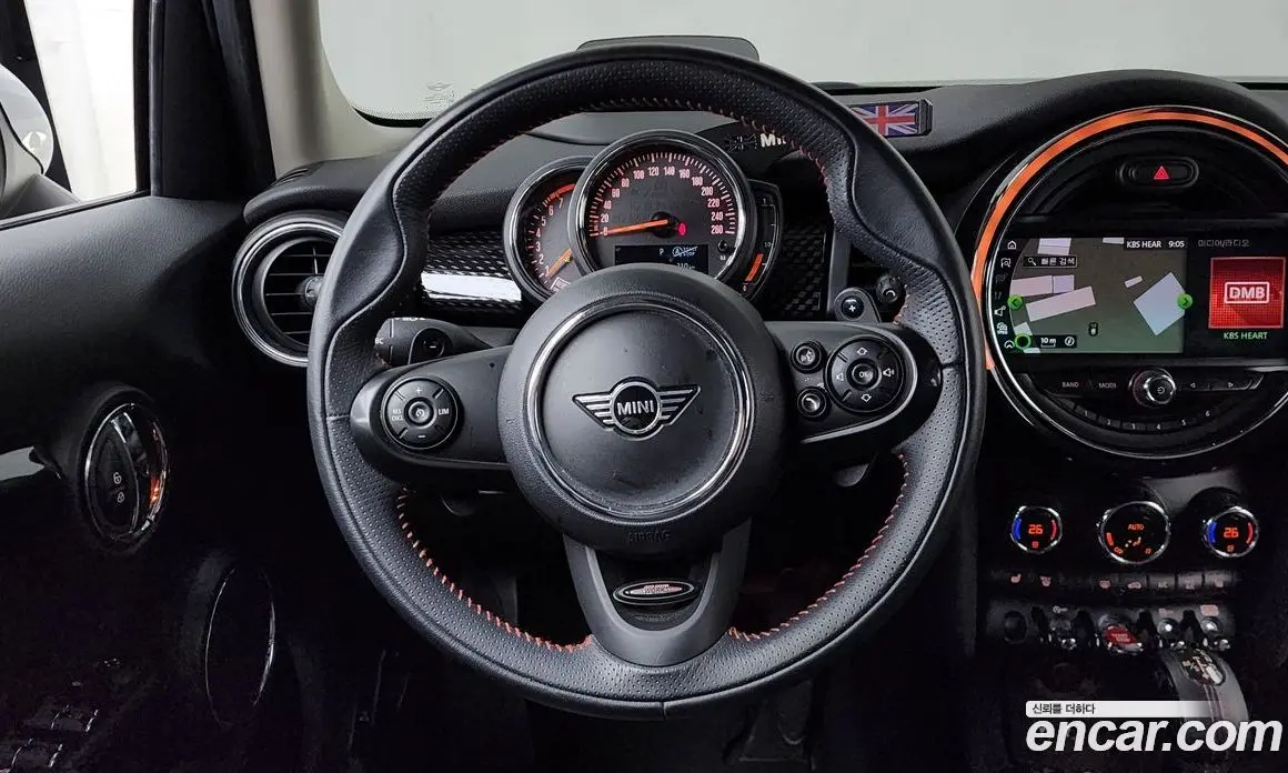 Mini Cooper 2019 2.0 автомат (гидро), фото 19 Mini Cooper 2019 2.0 автомат (гидро), фото 19