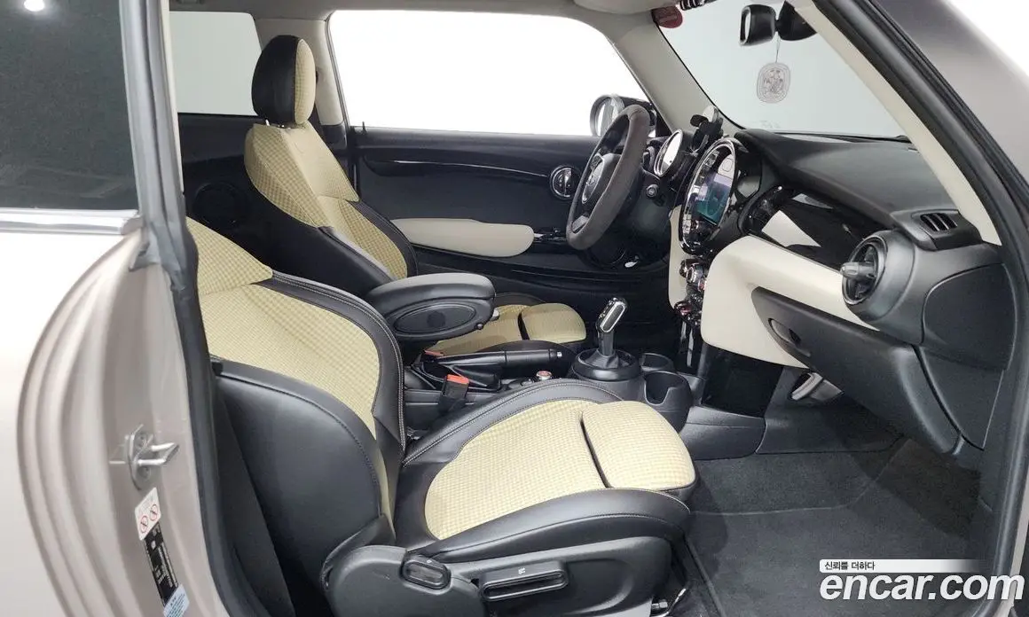 Mini Cooper 2021 1.5 автомат (гидро), фото 16