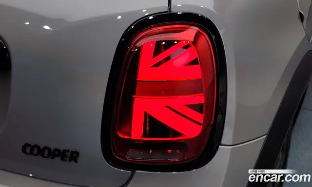 Mini Cooper 2021 1.5 автомат (гидро), миниатюра 9