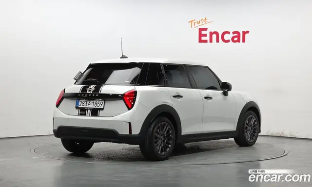 Mini Cooper 2025 2.0 автомат (гидро), миниатюра 2 Mini Cooper 2025 2.0 автомат (гидро), миниатюра 2