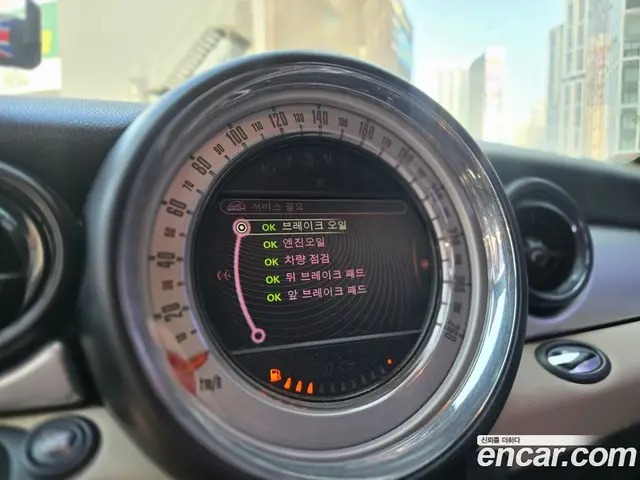 Mini Coupe 2012 1.6 автомат (гидро), миниатюра 9