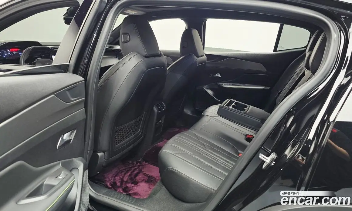 Peugeot 408 2024 1.2 автомат (гидро), фото 17 Peugeot 408 2024 1.2 автомат (гидро), фото 17