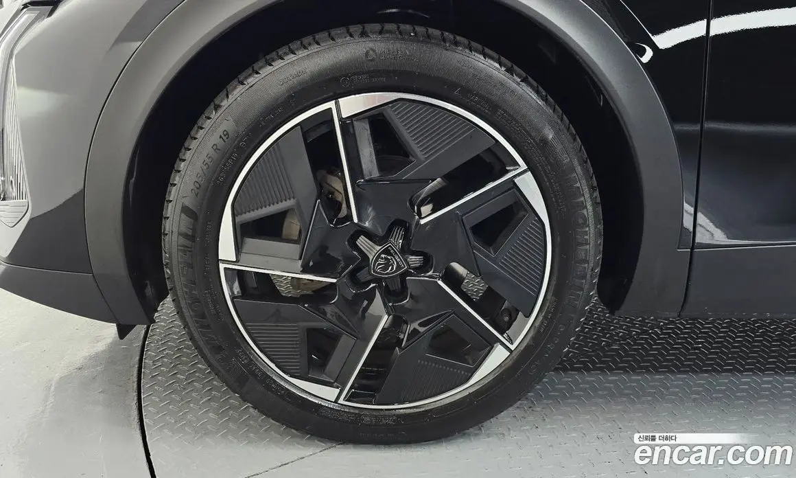 Peugeot 408 2024 1.2 автомат (гидро), фото 5 Peugeot 408 2024 1.2 автомат (гидро), фото 5